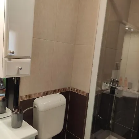 Apartman Ura ماكارسكا
